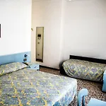 Hotel West End 3*