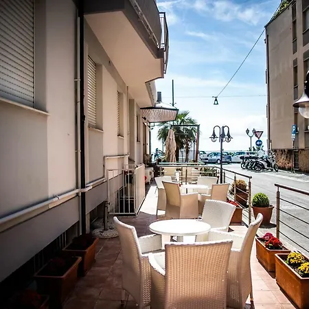 West End Alassio