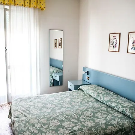 ホテル West End アラッシオ