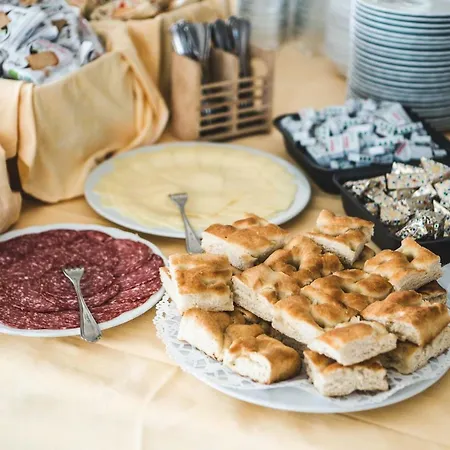 West End アラッシオ